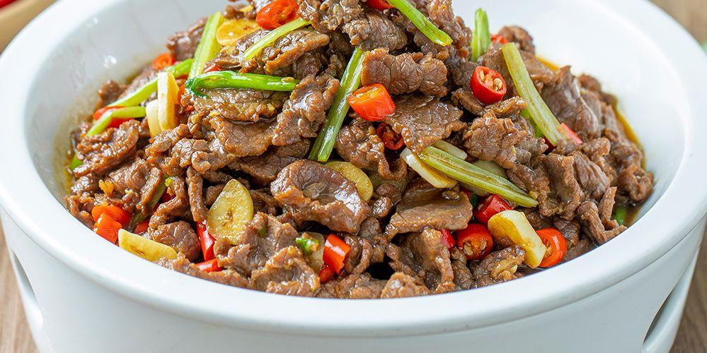 香芹炒牛肉 - Authentic Sichuan Cuisine