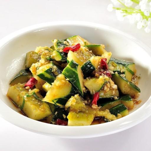 Smached cucumber — dish photo