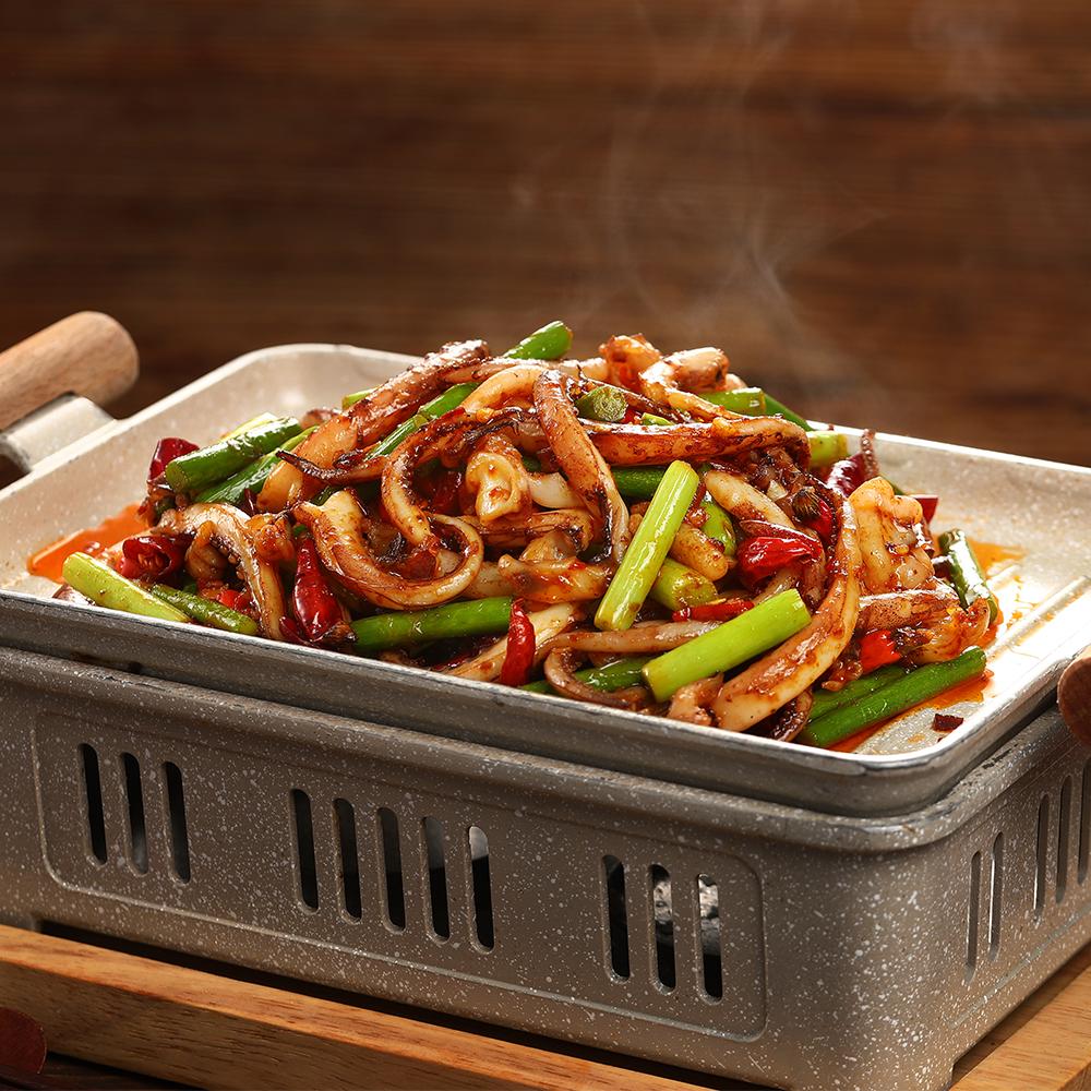 Sizzling squid tentacles — dish photo