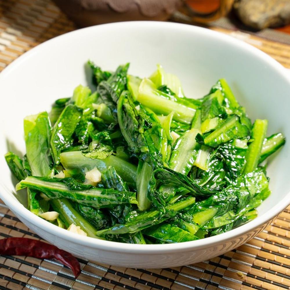 Stir-fried romaine lettuce — dish photo